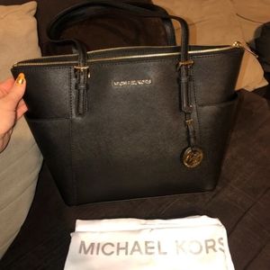 Medium Leather Michael Kors